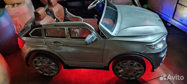 Детский электромобиль