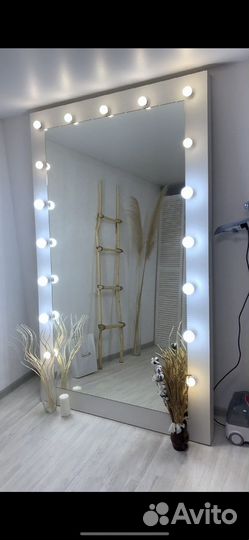 Гримерное зеркало с лампочками бу