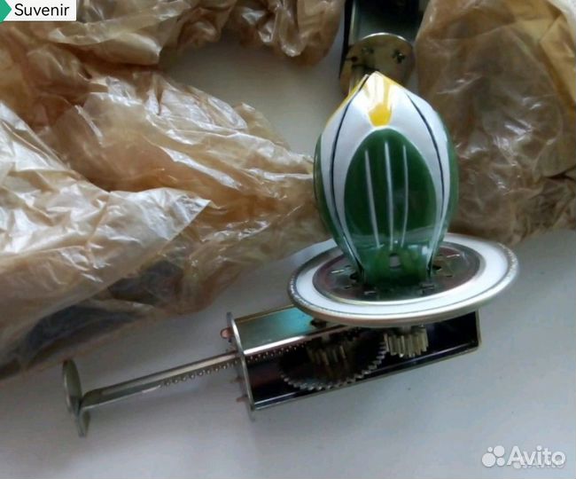 Дюймовочка в цветке механическая Советских времён