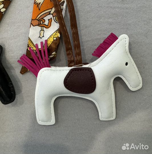 Аксессуар для сумки (лошадка + платочек)