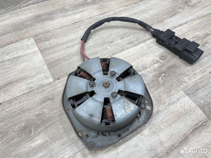 Моторчик вентилятора двигателя Touareg 1 2002-2010