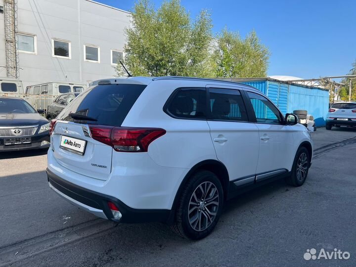 Mitsubishi Outlander 2.0 CVT, 2016, 136 000 км