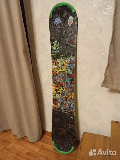 Сноуборд с чехлом