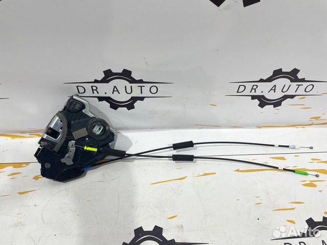 Замок передней двери левый Toyota Land Cruiser