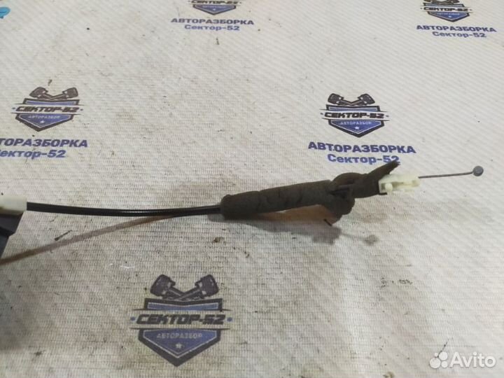 Дефлектор воздушный левый Volkswagen Touareg 1