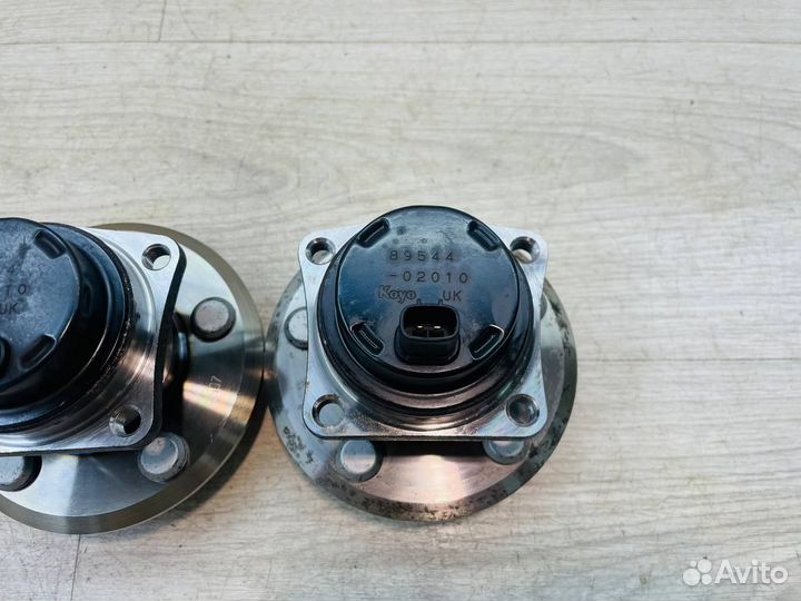 Ступица задняя Toyota Avensis 250