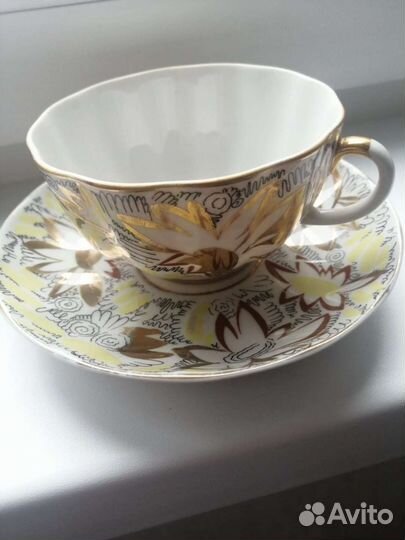 Чайная пара Золотые ромашки форма тюльпан лфз