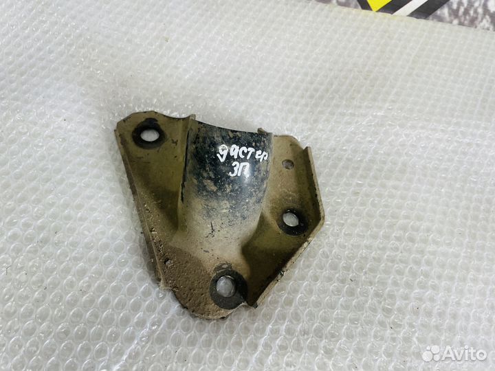 Кронштейн заднего рычага правый 4WD Arkana Duster