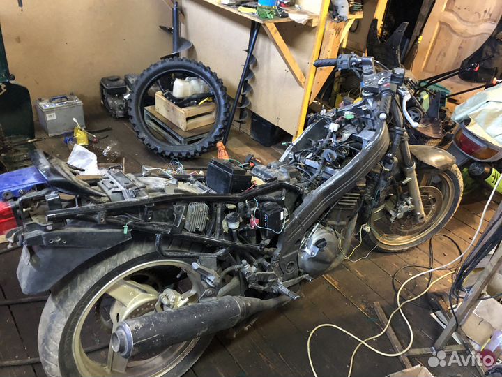 Кавасаки zzr250