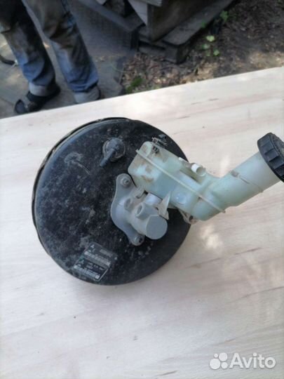 Вакуумный усилитель Mitsubishi Lancer 10