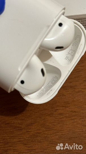 Беспроводные наушники apple airpods 1