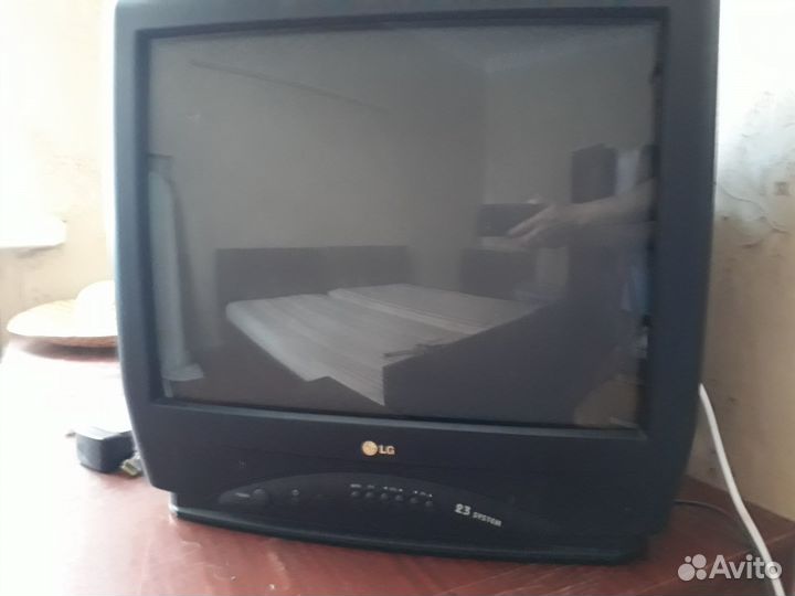 Продам телевизор LG