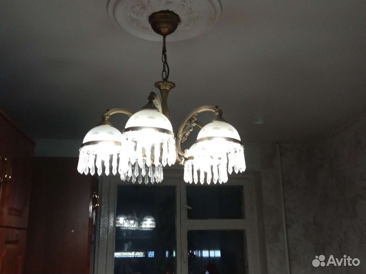Люстра потолочная бу