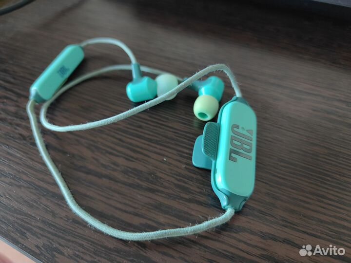 Беспроводные наушники JBL E25BT