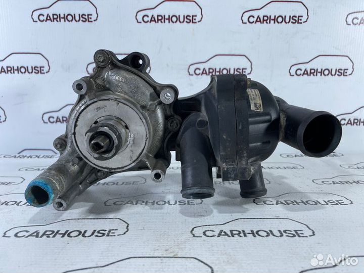 Помпа Audi Q7 4.2 BAR 2010