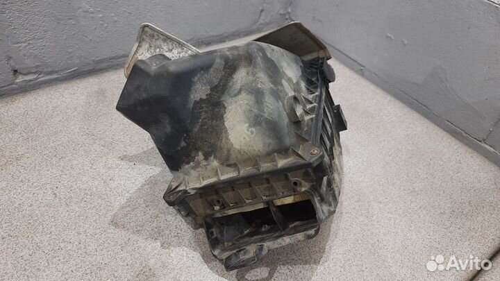 Корпус воздушного фильтра Audi A4 B6 2.0 ALT