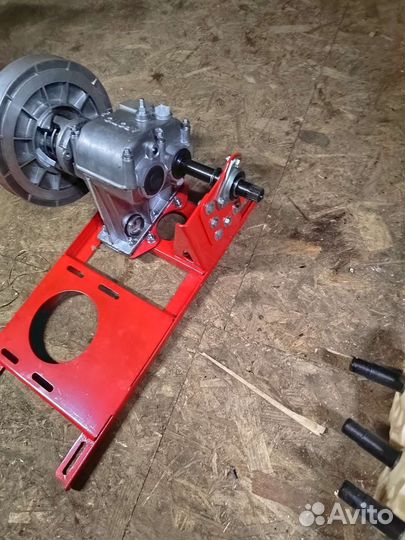 Редуктор на мотобуксировщик с подмоторкой