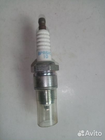 Свеча зажигания BPR6HS-10