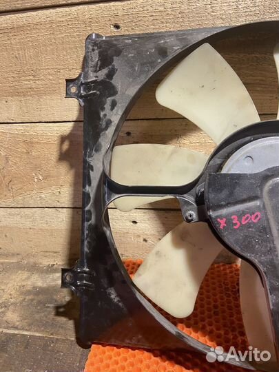 Диффузор вентилятора Honda Crosstour