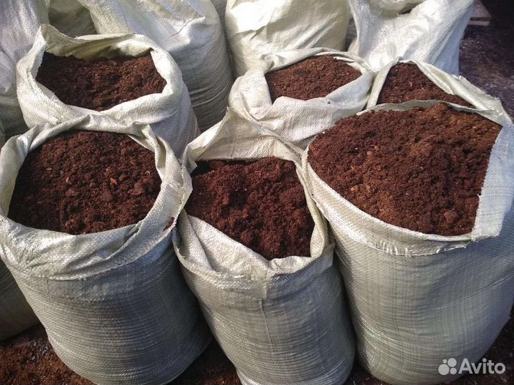 Навоз перегной в мешках удобрения
