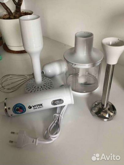 Блендер vitek новый