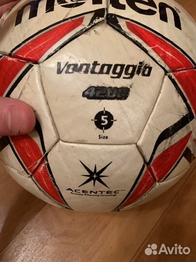 Футбольный мяч