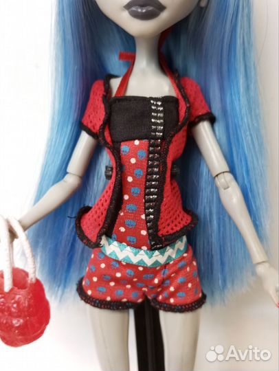 Кукла Монстер хай Гулия Мрачный пляж