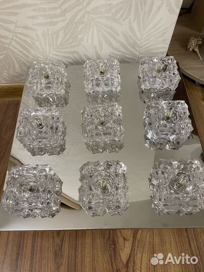 Продам люстру