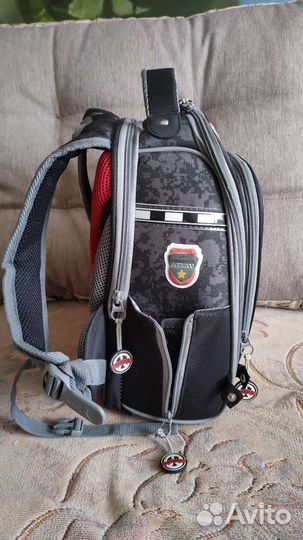 Школьный рюкзак