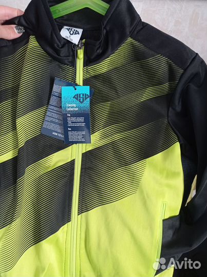 Спортивный костюм для мальчика размер 128-134