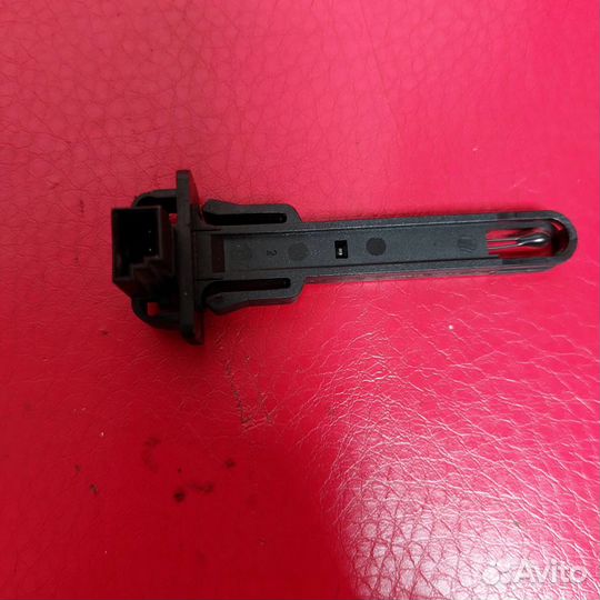 Мерседес датчик температуры салона