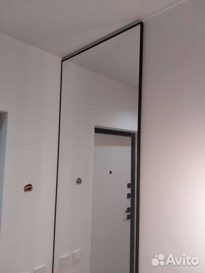 Продам зеркало в алюминиевой рамке