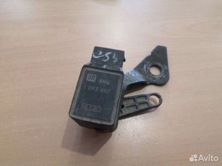 Датчик высоты дорожного просвета Bmw 3-Series