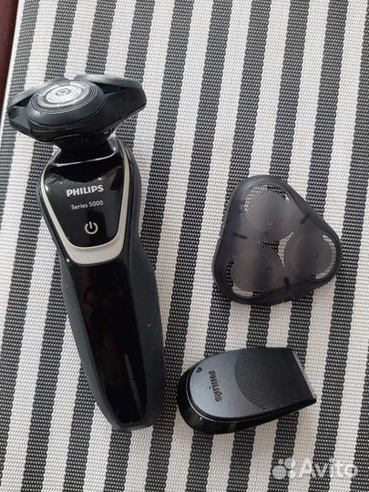 Бритва PHilips Series 5000