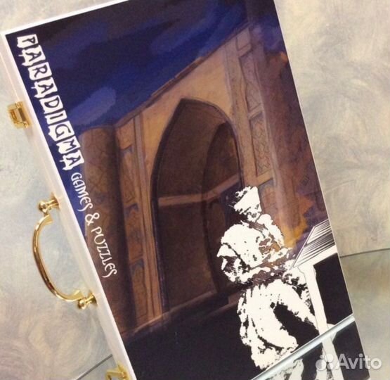 Нарды дерево массив в кейсе с латунными ручками