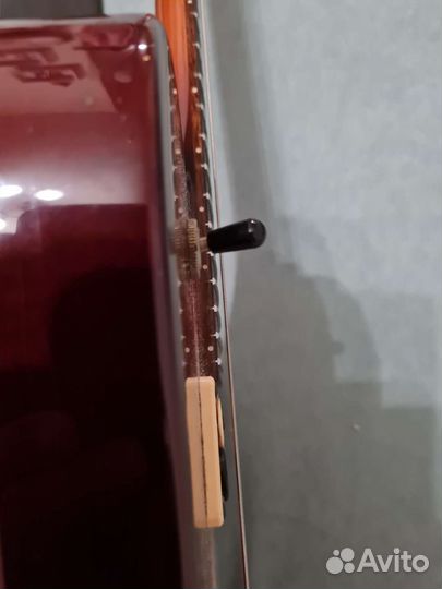 Электрогитара