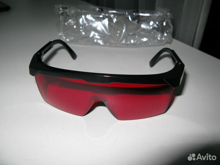 Очки для защиты от ультрафиолетового света