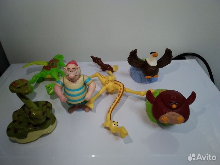 Игрушки из макдональдса пакетом