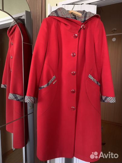Пальто женское 52 размер
