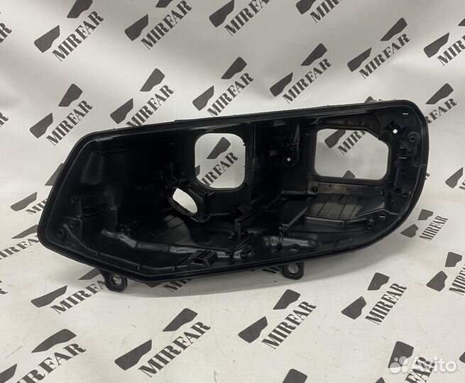 Левый корпус фары Volkswagen Touareg II NF 10-14