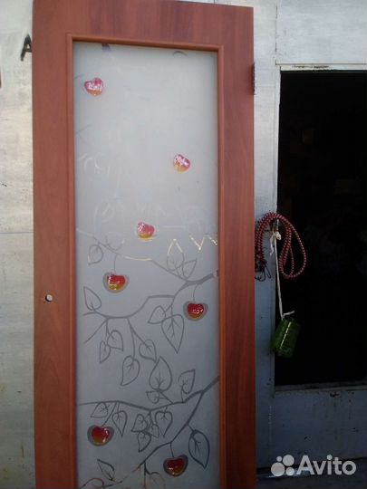 Дверь межкомнатная 740х200 со стеклом