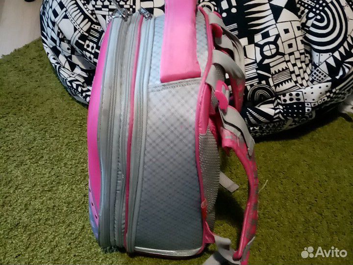 Рюкзак школьный