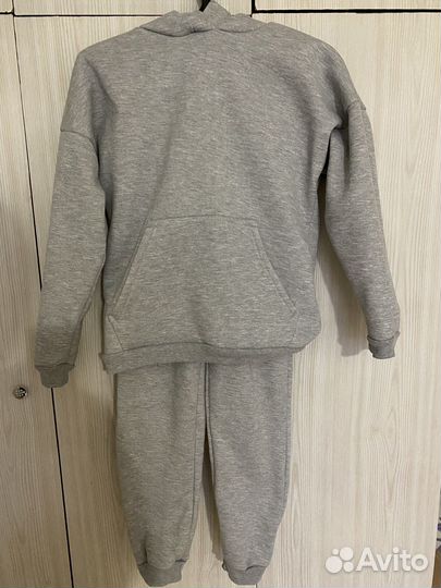 Спортивный костюм женский