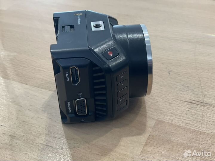 Камера Blackmagic micro