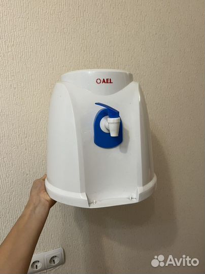 Кулер воды настольный