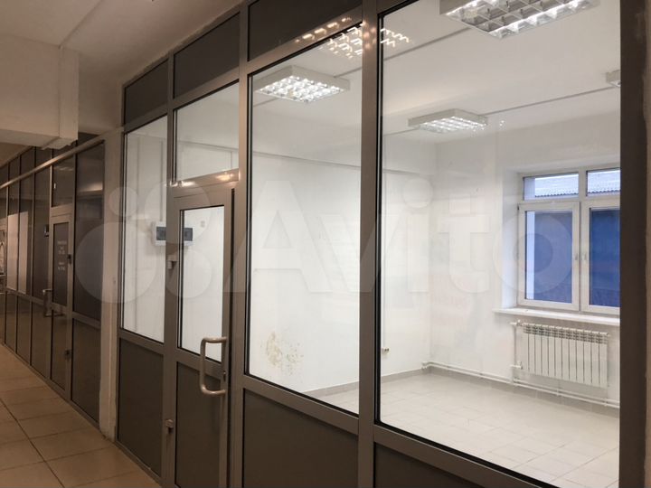 Офисное помещение,1 этаж 18.5 м²