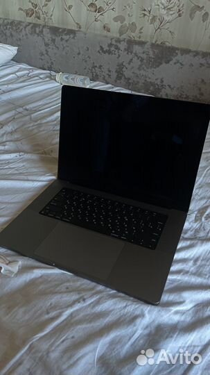 Apple MacBook Pro 16 m1 pro 16 gb 1tb