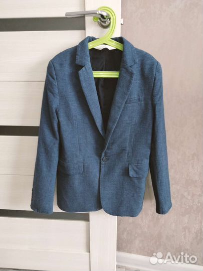 Пиджак на мальчика 146