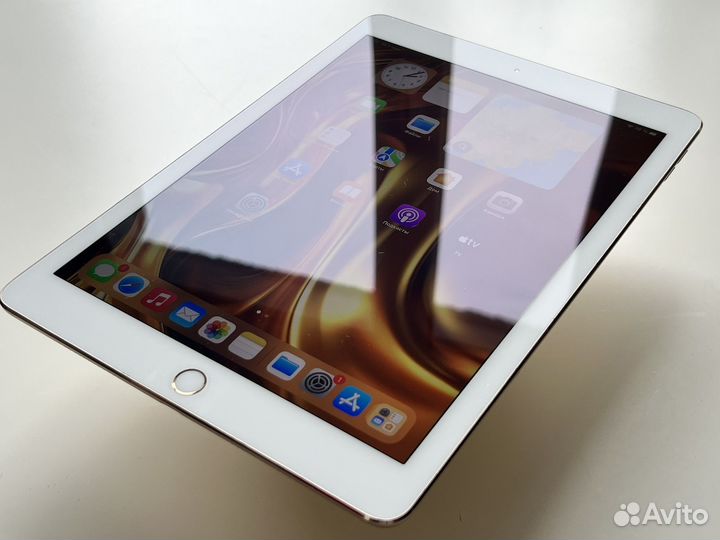 iPad Pro 9.7'' 128GB Wi-Fi Cellular LTE, как новый