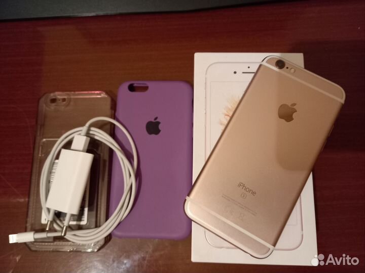 Телефон iPhone 6s